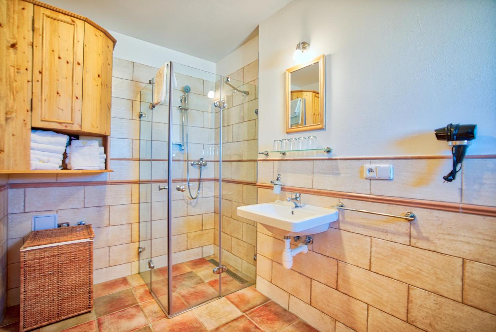 Apartmany Nad Stajemi - Jitravsky Dvorec Rynoltice Buitenkant foto