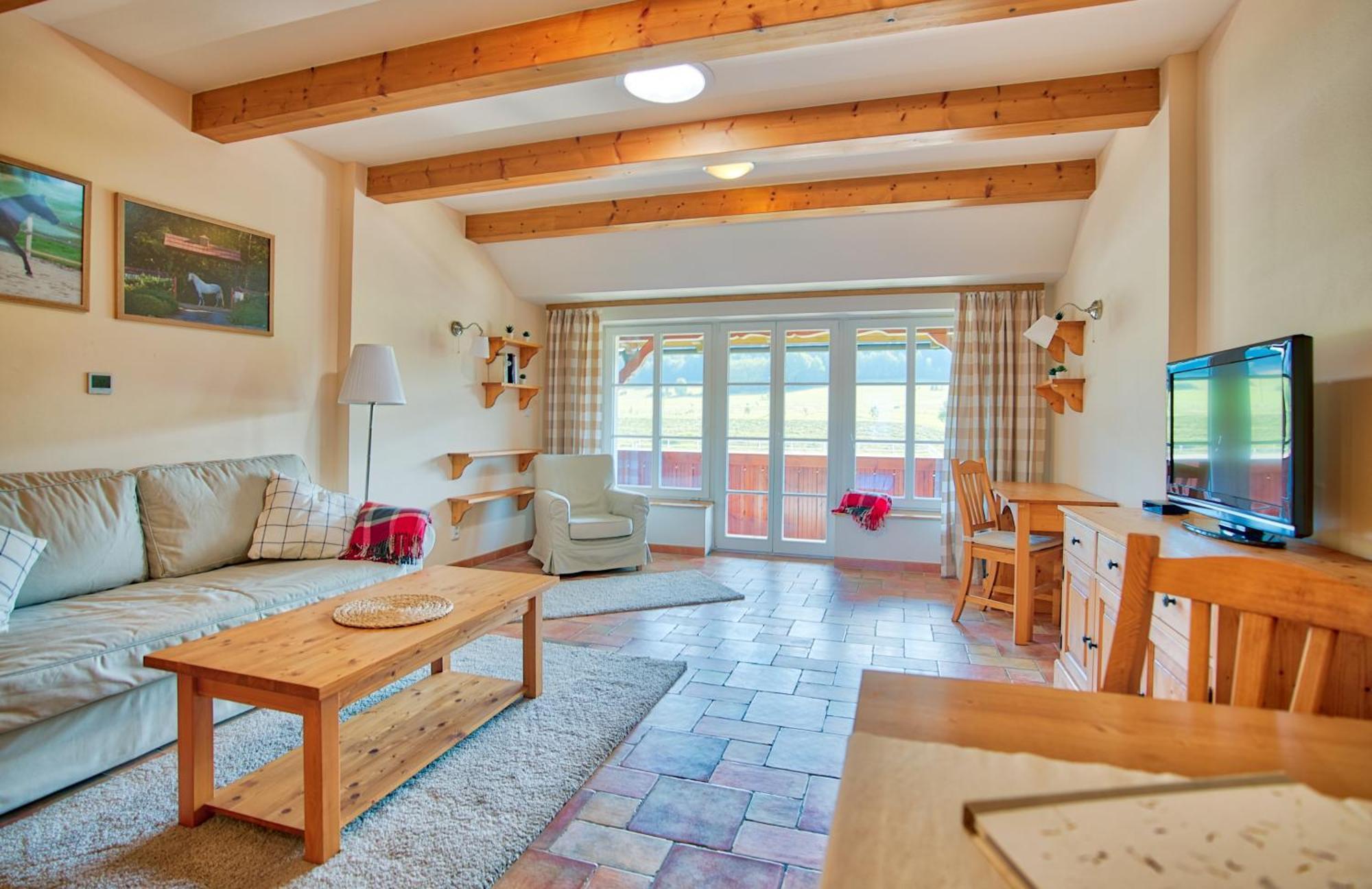 Apartmany Nad Stajemi - Jitravsky Dvorec Rynoltice Buitenkant foto