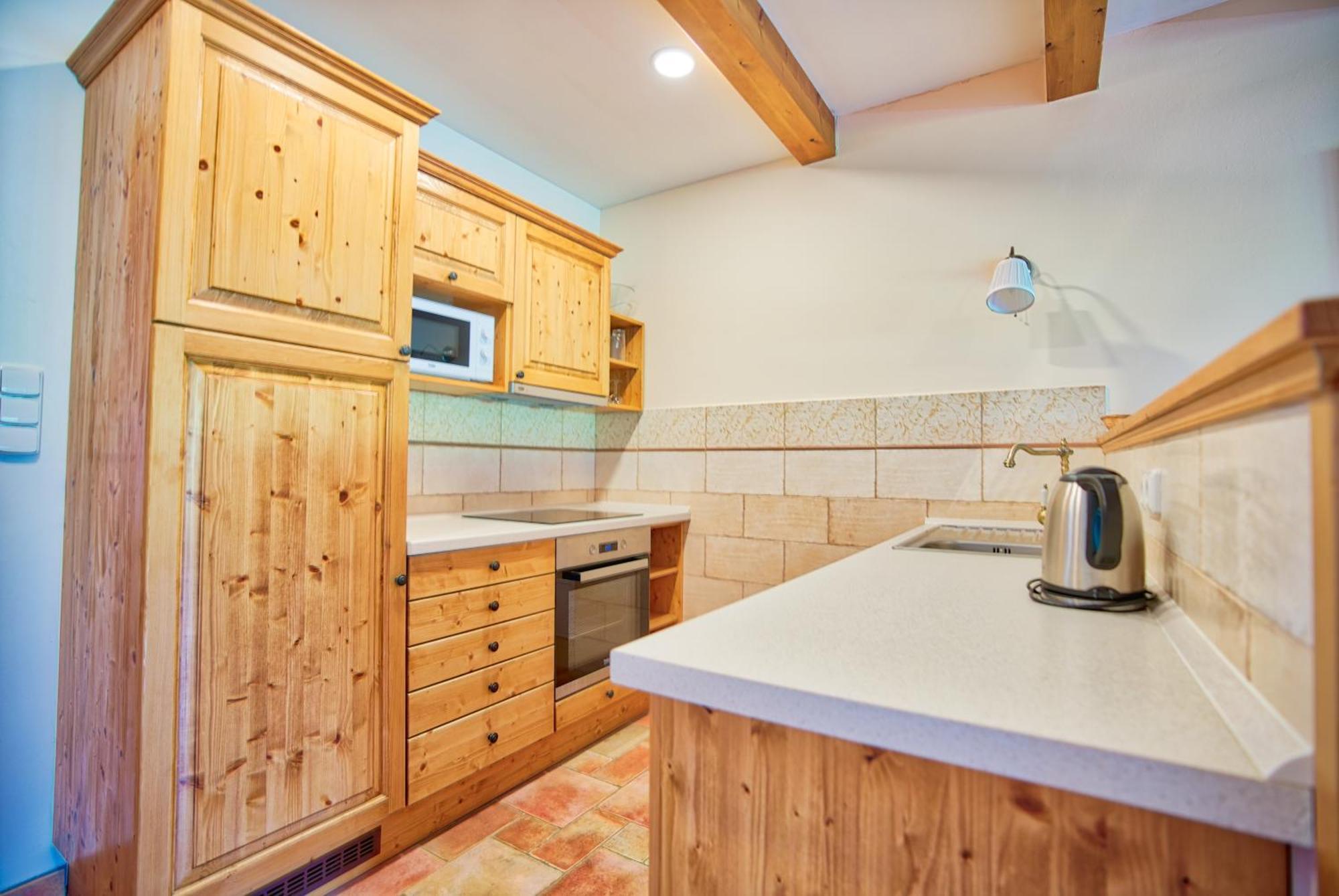 Apartmany Nad Stajemi - Jitravsky Dvorec Rynoltice Buitenkant foto